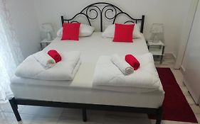Room Dragica